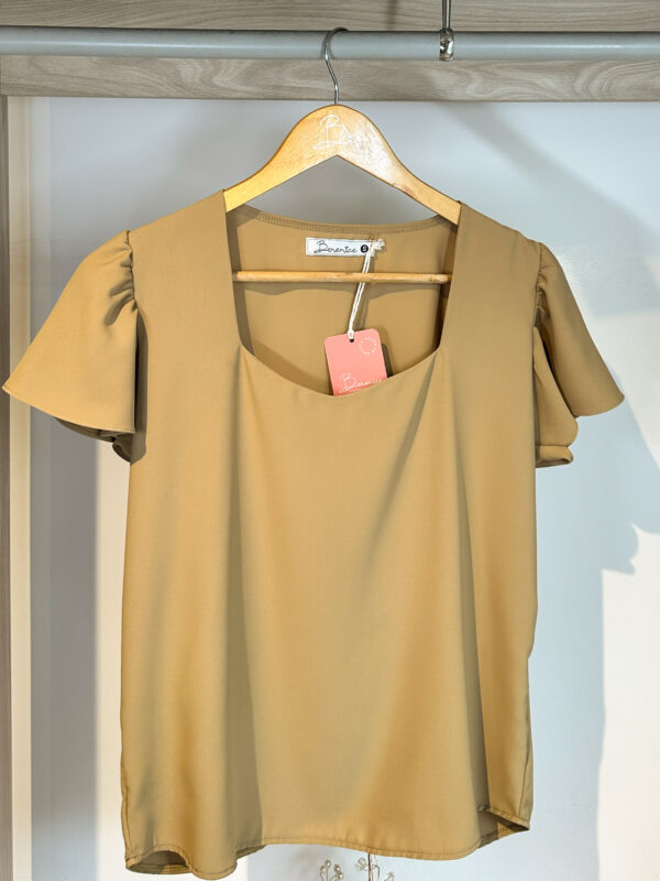 Blusa Corazón Poético Beige - Imagen 2