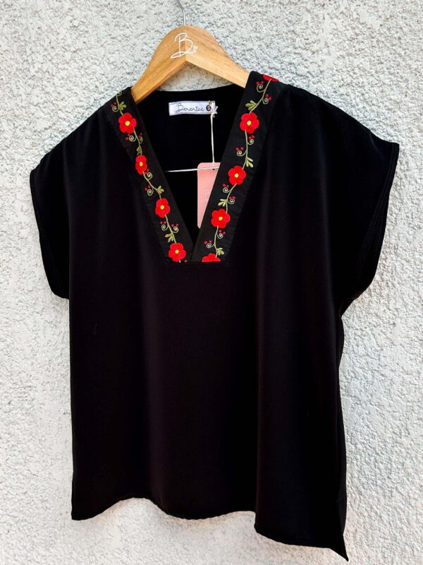 Blusa Musa Negra