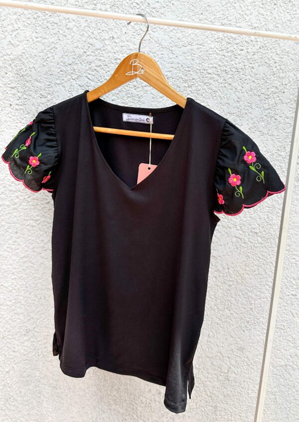 Blusa Cumita Negra