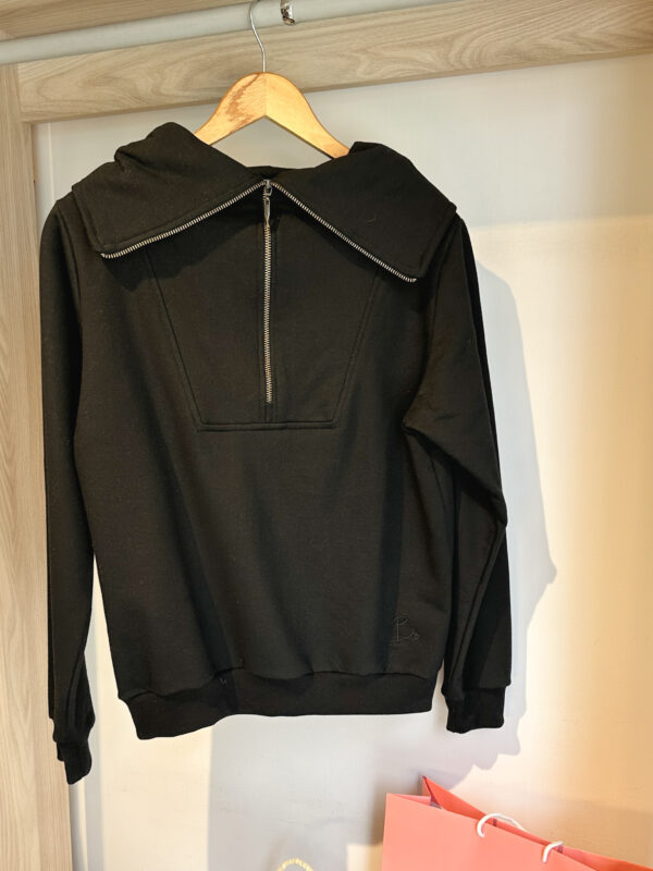 Sudadera nude con cierre y solapa - Imagen 7